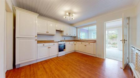 Humber Crescent Kitchen