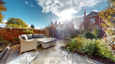 Kings Road Rear Garden