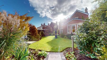 Kings Road Rear Garden