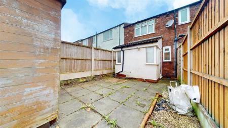 Yew Tree Avenue Rear Garden