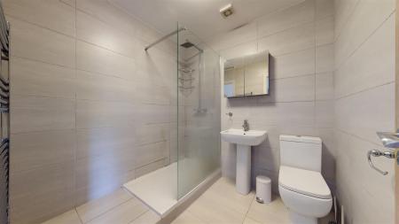 Coronation Walk To Let