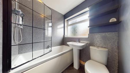 Whiteside Road Bathroom