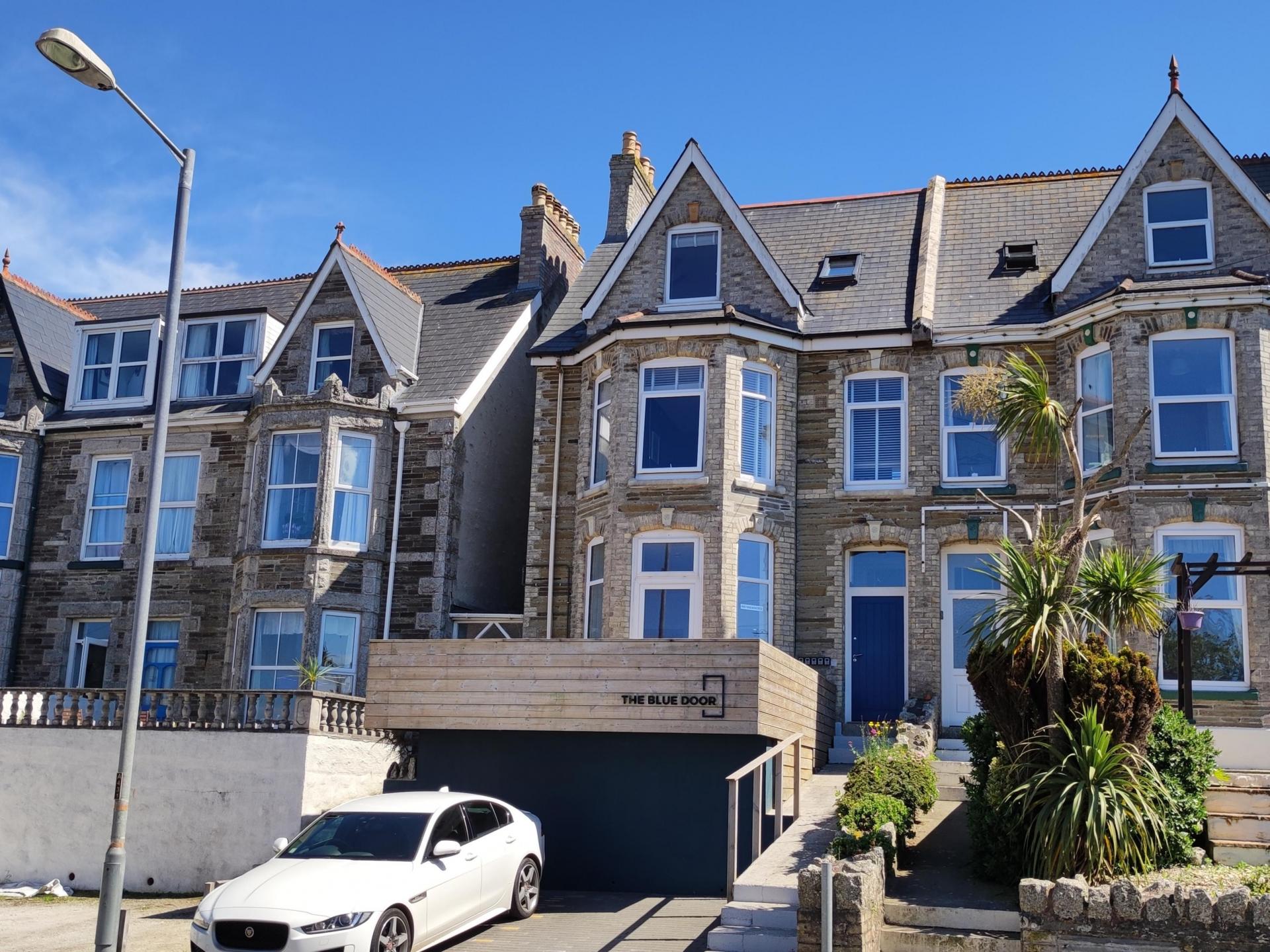 6 bedroom House for sale in Newquay