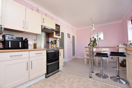 Kitchen/ Dining Area