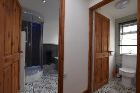 Bath/Shower Room & WC