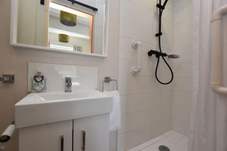 Annex shower room