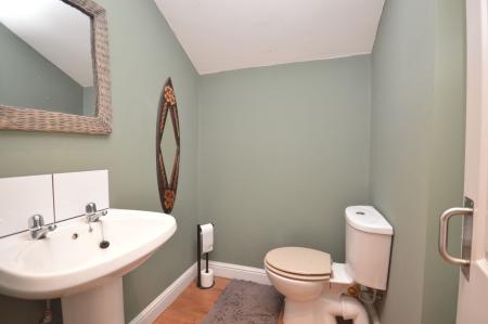 Ground floor Wc