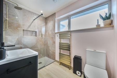 Main Family Bathroom