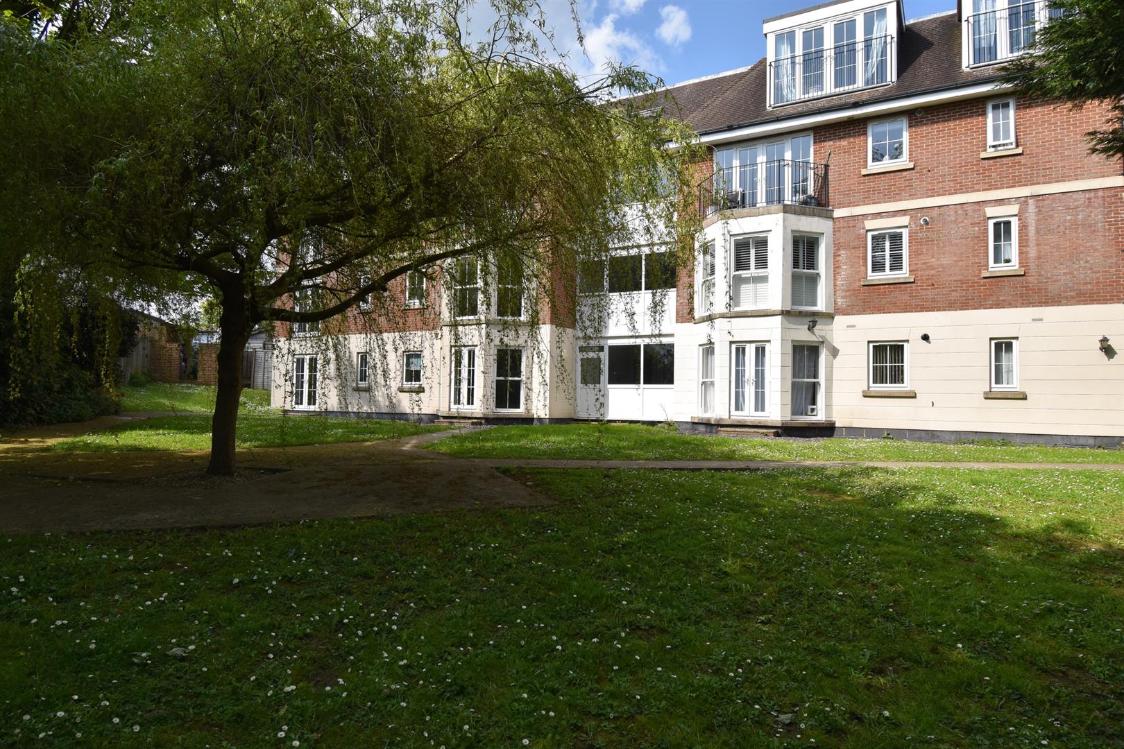 2 bedroom Flat for rent in Hastings