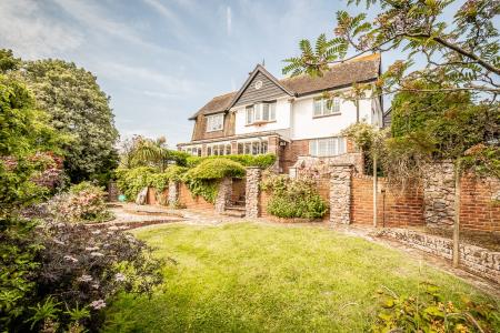Exeter Road, Exmouth, EX8