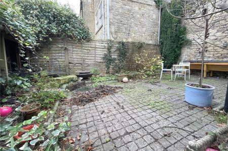 Courtyard Garden