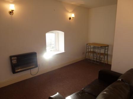 SITTING/DINING ROOM
