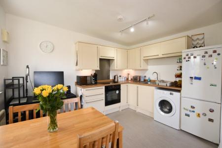 Kitchen Dining Area