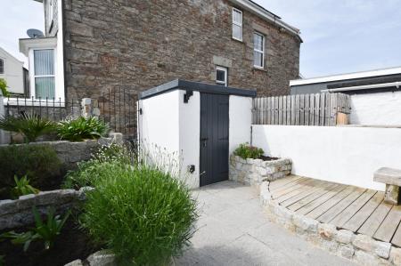 Rear Courtyard