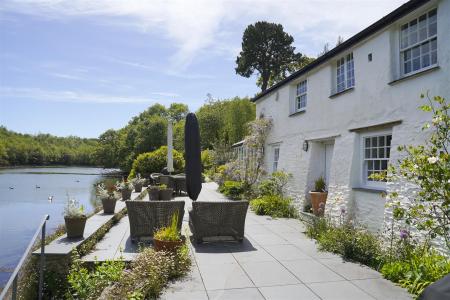 23. Hugh Hastings_Riverside Cottage_16.5.24.jpg