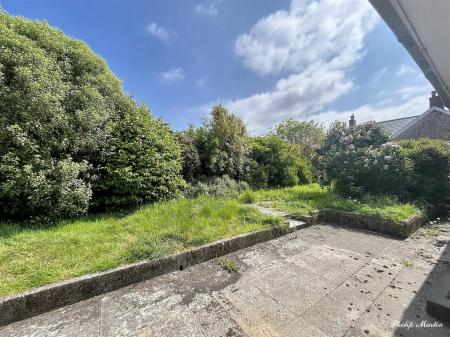 Garden 2.jpg