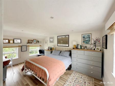 Bedroom .jpg
