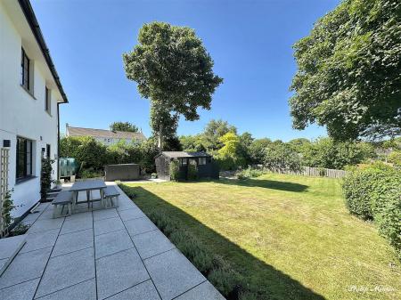 Garden 3.jpg