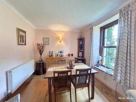 Dining Room.jpg