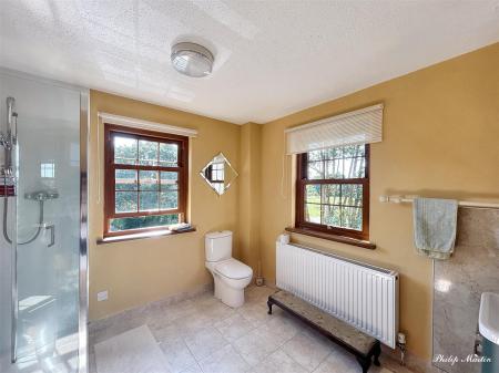 Shower Room.jpg