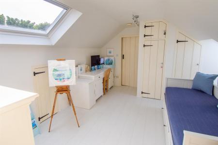 0825_02 - Rose Barn, Tregony, TR2 5SE (68).jpg