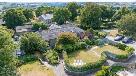 0825_02 - Rose Barn, Tregony, TR2 5SE (27).jpg