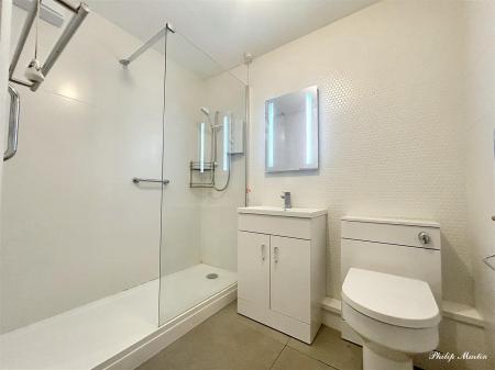 Shower Room.jpg