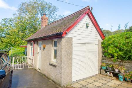 0925_01 - Penvearn, West Trewirgie Road, Redruth (
