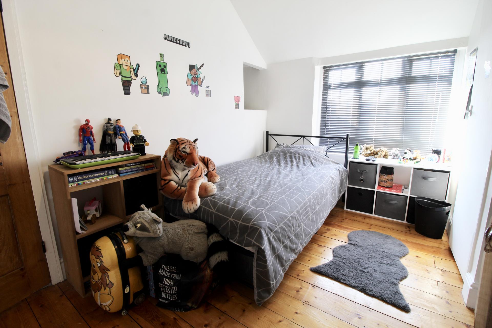 2 bedroom Terraced House for sale in Brackley