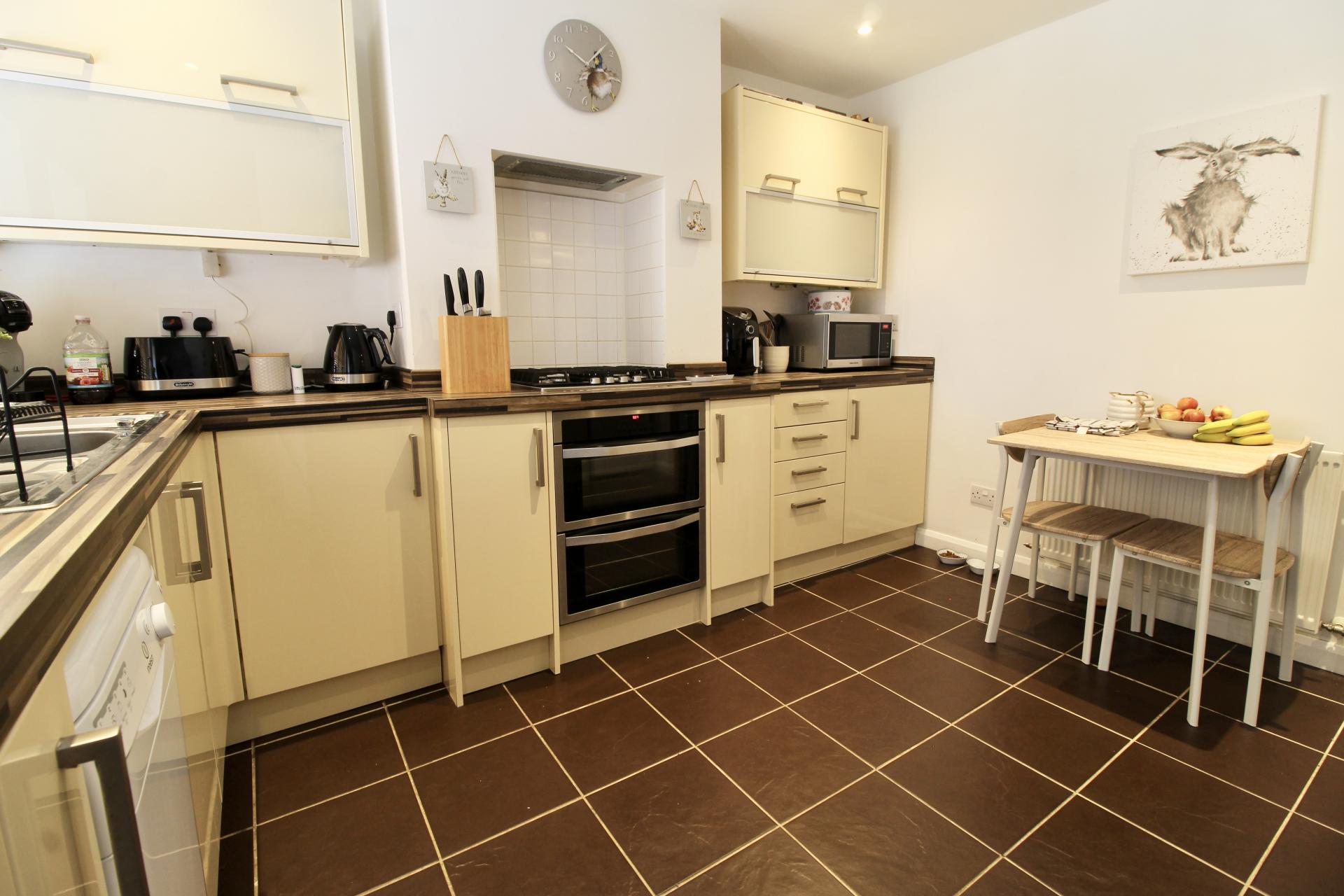 2 bedroom Terraced House for sale in Brackley