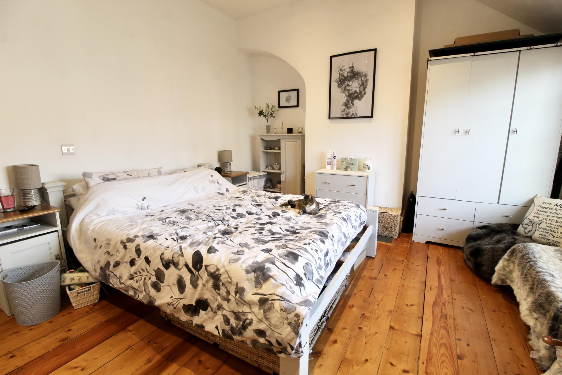 2 bedroom Terraced House for sale in Brackley