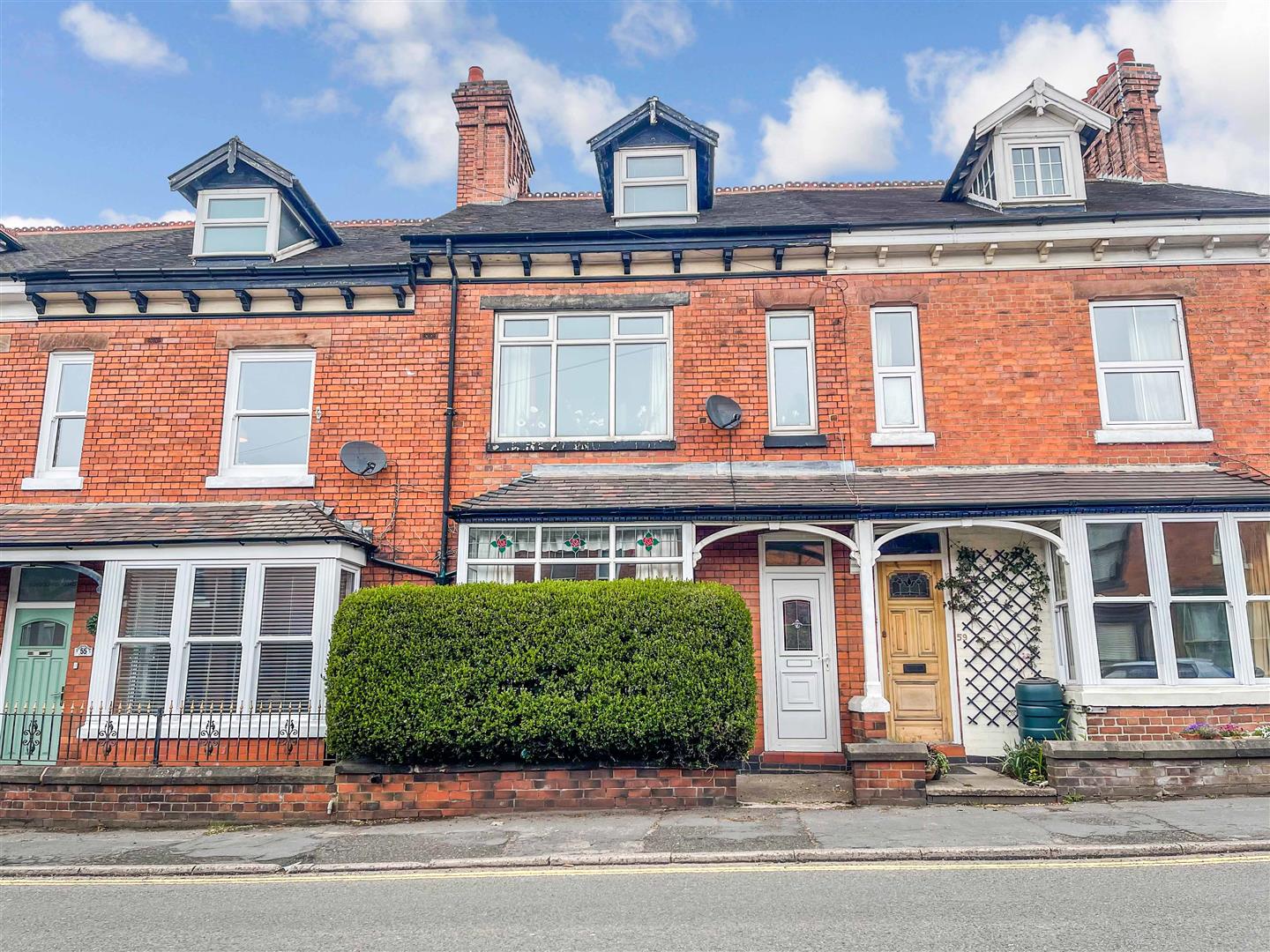 4 bedroom Town House for sale in Staffordshire