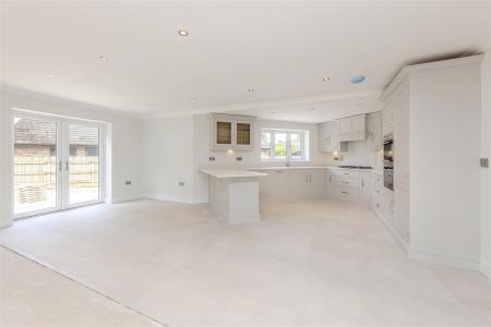 Kitchen Dining Area