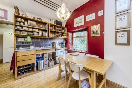 Open Plan Lounge and Kitchen Area