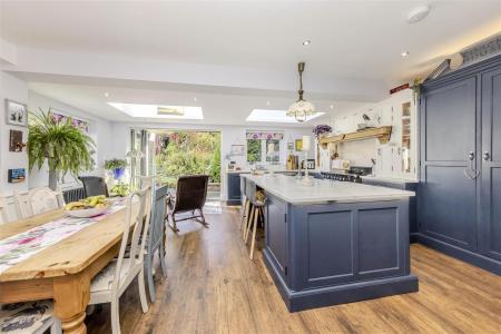 Open Plan Kitchen Dining Area