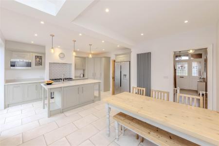 Open Plan Kitchen Diner