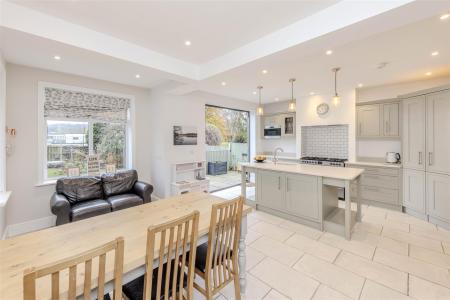 Open Plan Kitchen Diner