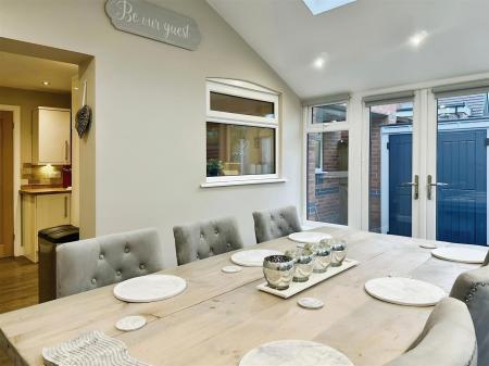 Orangery/Dining Room