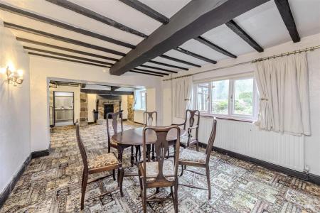 Sitting Room Open Plan With Dining Area