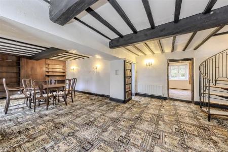 Sitting Room Open Plan With Dining Area