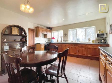 Kitchen diner