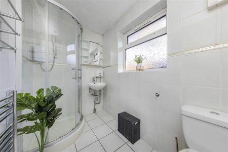 Ensuite Shower Room