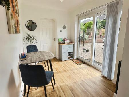 Breakfast Room