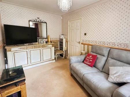 Snug /  Dining Room