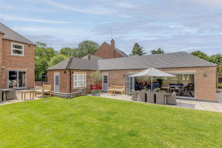 Impressive Multi-Use Games Room & Garden Extension