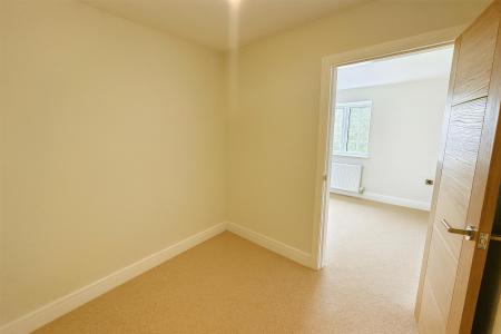 WALK-IN WARDROBE INSIDE.png