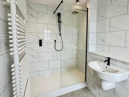 Master Ensuite
