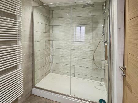 Bedroom Two Ensuite