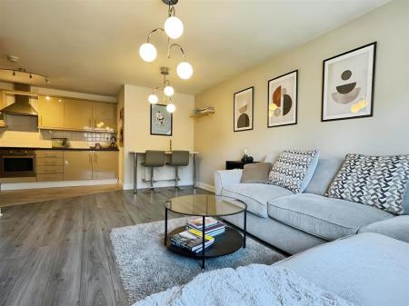 Living Dining Area
