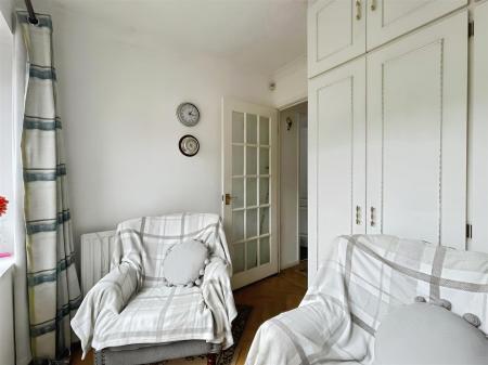 Bedroom Two / Snug